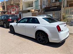 كرايسلر 300